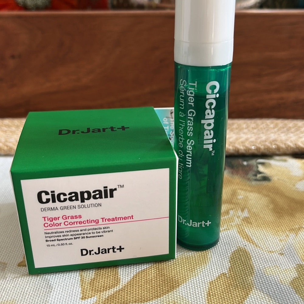Dr Jart cicapair tiger grass color correct treatment and serum combo
